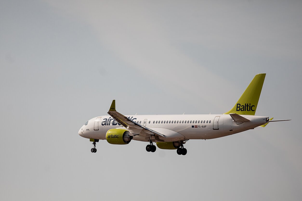 Oro bendrovė „airBaltic“ nuo spalio pabaigos keliautojus iš Palangos skraidins į Tenerifę