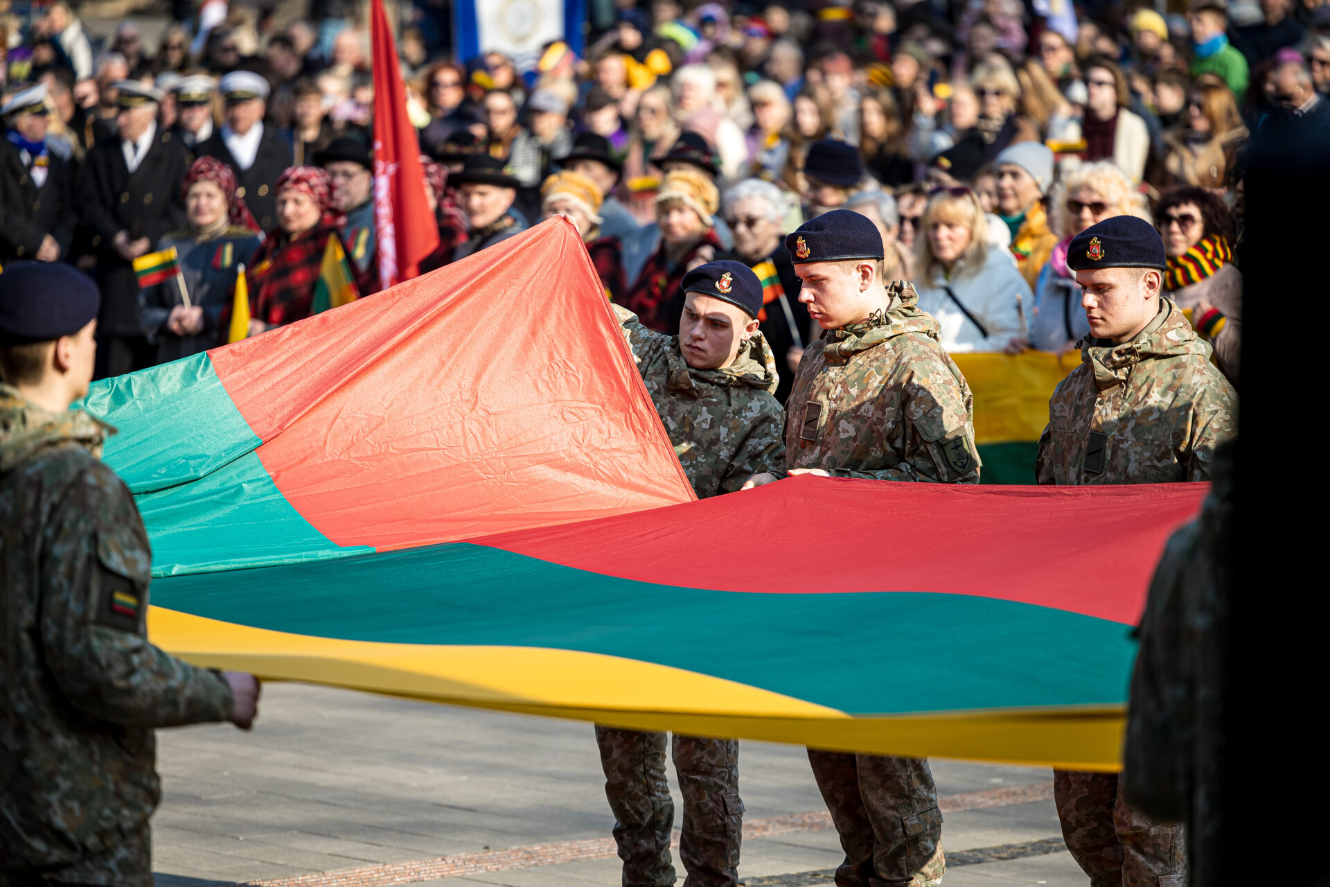 Kovo 11-oji Palangoje – nuo „Laisvės bangos“ eisenos iki šimtų sveikinimų Lietuvai