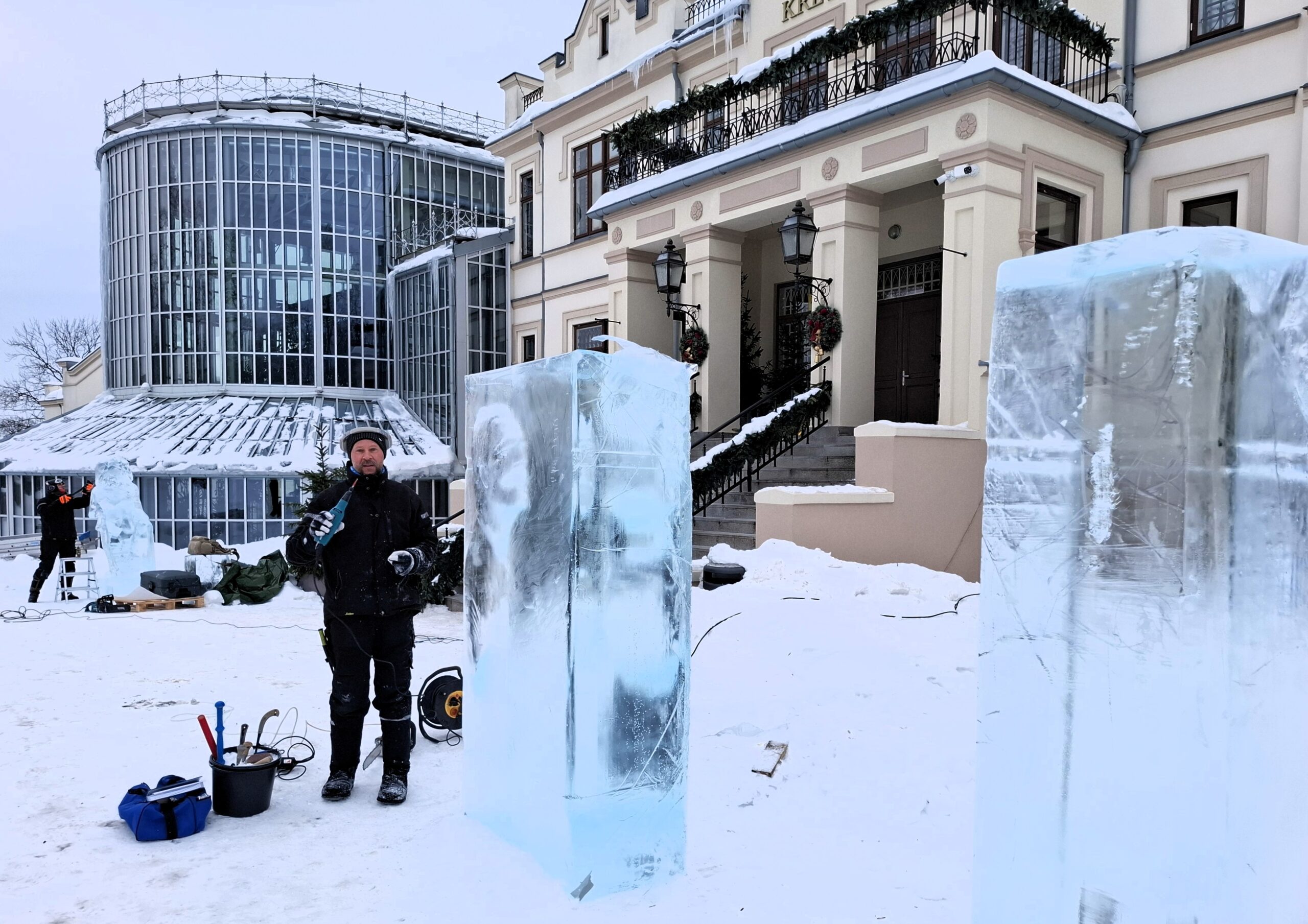 Kretingos grafų Tiškevičių parke gimsta ledo skulptūrų galerija