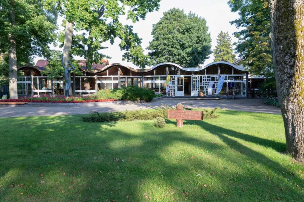 Palangos vasaros skaitykla švenčia 60-metį: modernizmo architektūros simbolis pajūryje atveria jubiliejinį sezoną