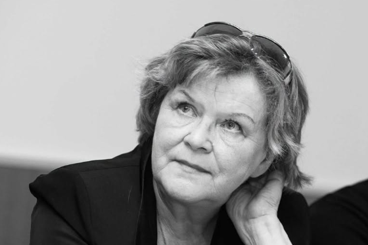 Kai teatro pjesė tampa atmintimi: Palangoje atgimsta dramaturgės Kristinos Gudonytės kūrinys „Niekada tavęs nepaliksiu“