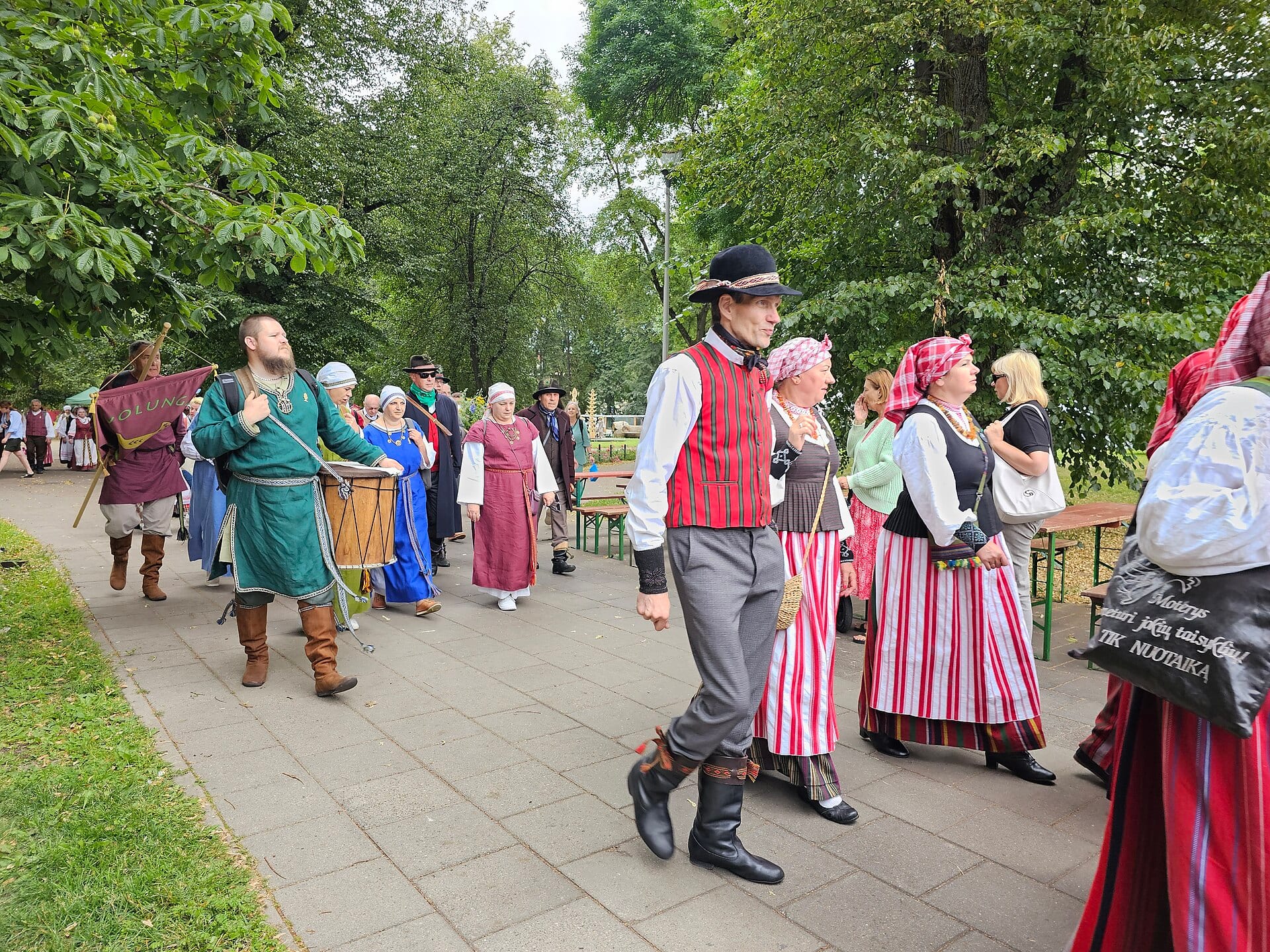 Palangoje jubiliejiniame festivalyje šoks 26 liaudiškų šokių kolektyvai